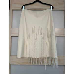 BGN Paris Just Cream White Skirt Size 12 EU 44 UK 16 Textured Yarn Fringe Hem